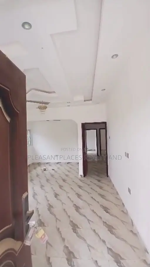 3bdrm House in Pleasantplaces And, Amasaman for rent