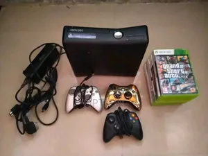 Xbox 360 With 15games 500gb