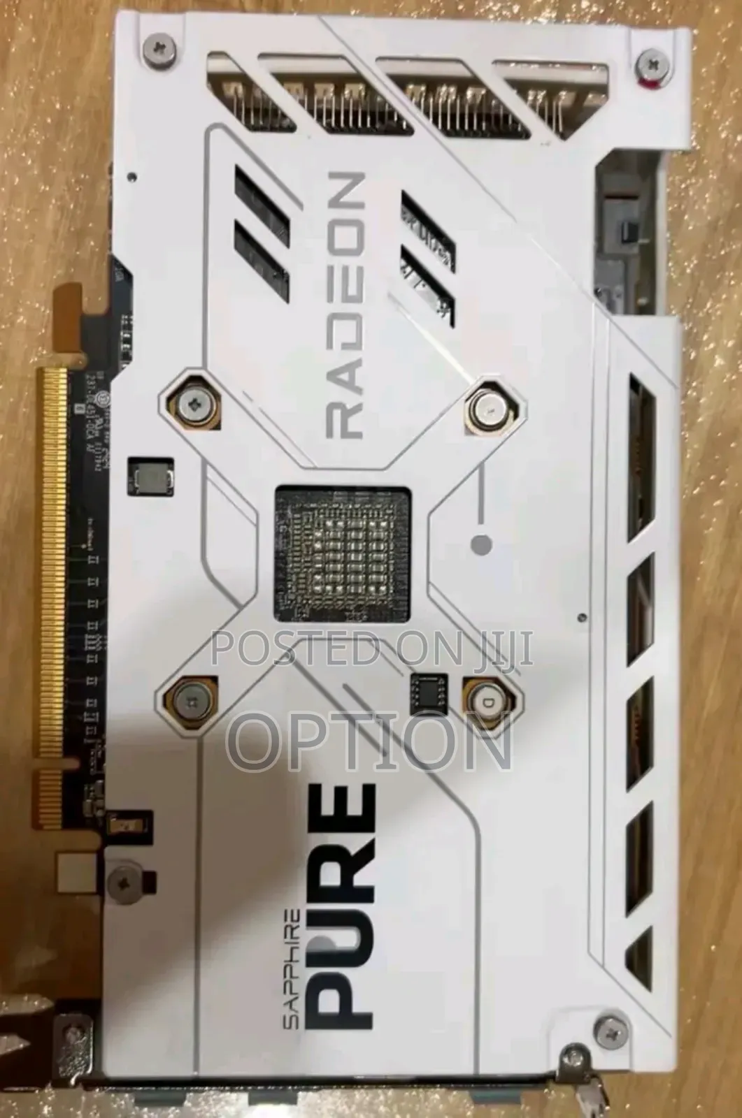 Pure Amd Rx 9060 Xt