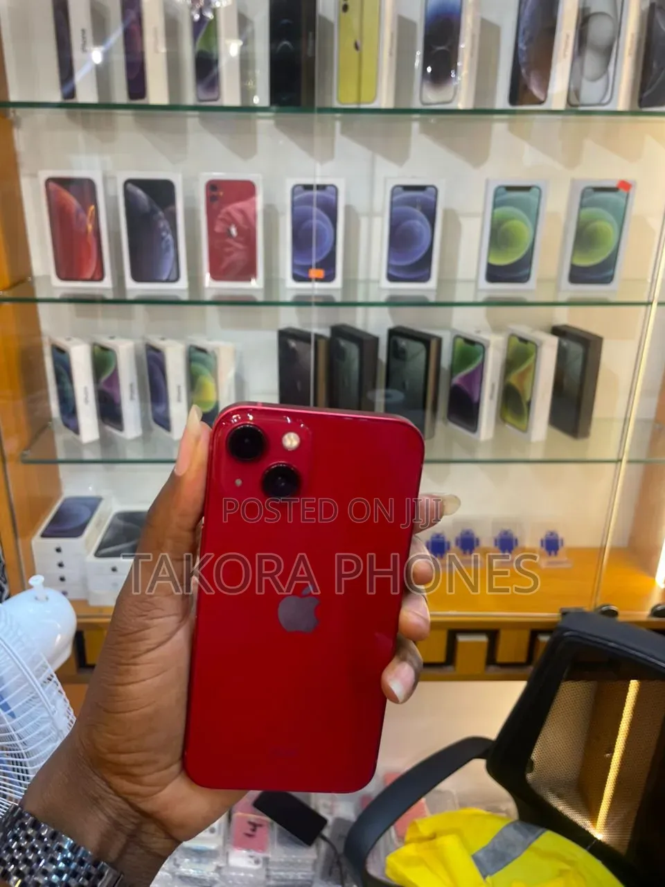 Apple iPhone 13 128 GB Red