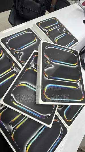 New Apple iPad Pro 13 (2025) 256 GB