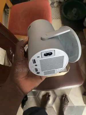 Magcubic Projector