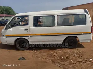 Hyundai H-100 2004 White