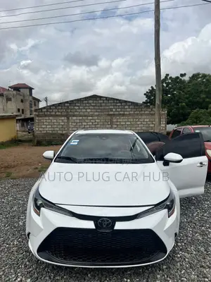 Toyota Corolla 2022 White