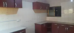 4bdrm House in Westhills Mall for rent