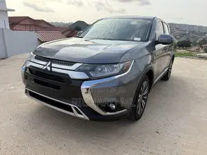 Mitsubishi Outlander SE FWD 2019 Gray