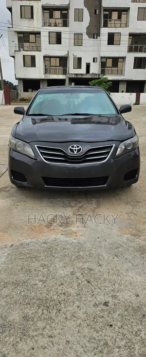 Toyota Camry 2011 Gray