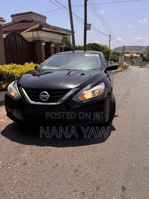 Nissan Altima 2.5 SV 2018 Black