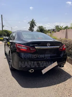 Nissan Altima 2.5 SV 2018 Black