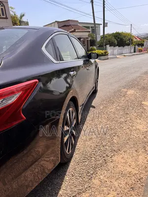 Nissan Altima 2.5 SV 2018 Black