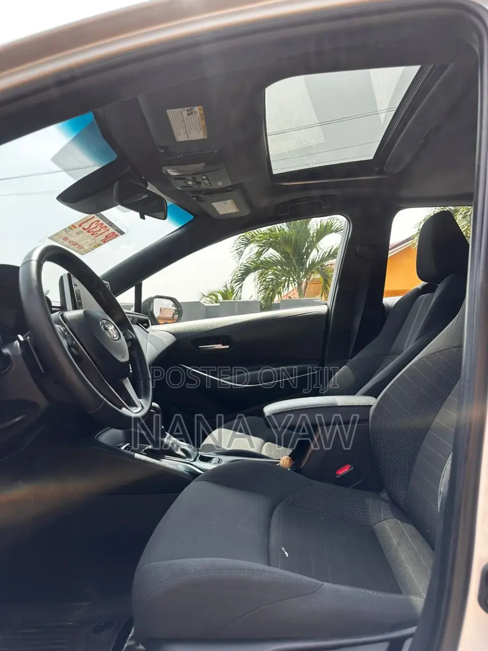 Toyota Corolla SE 2021 Silver