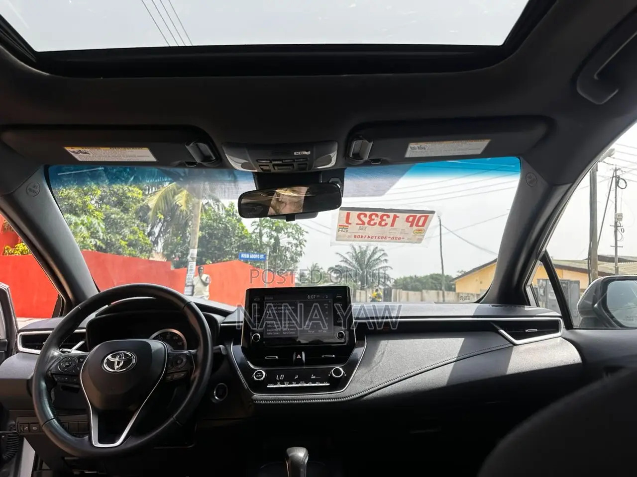 Toyota Corolla SE 2021 Silver