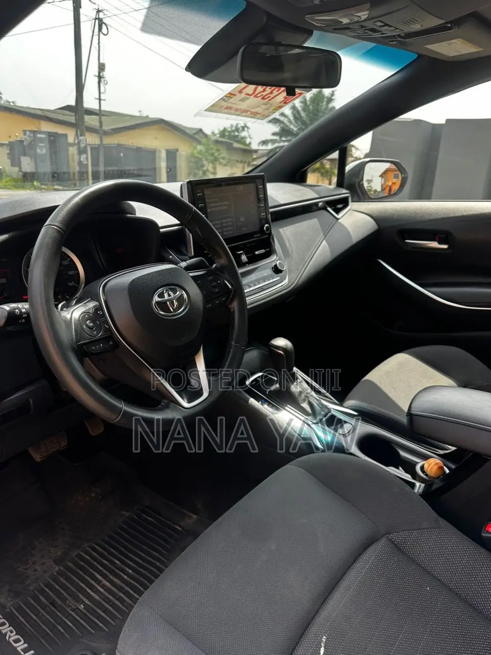 Toyota Corolla SE 2021 Silver