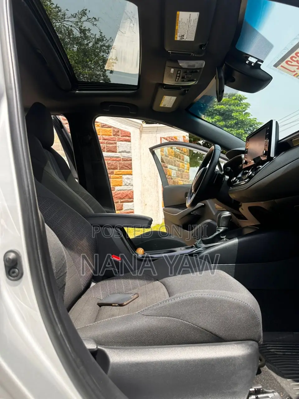 Toyota Corolla SE 2021 Silver