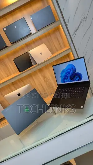 Laptop Razer Blade Advanced 16GB Intel Core i7 SSD 512GB