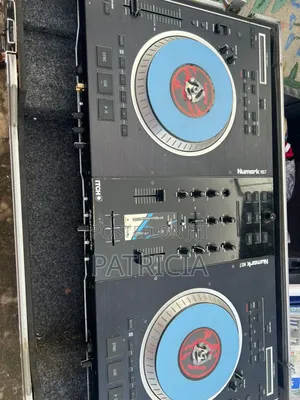 Numark Ns7 Professional Motorized Dj Controller With Flight Case