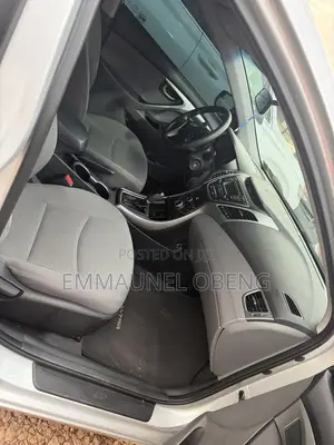 Hyundai Elantra 2016 Silver
