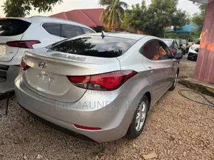 Hyundai Elantra 2016 Silver