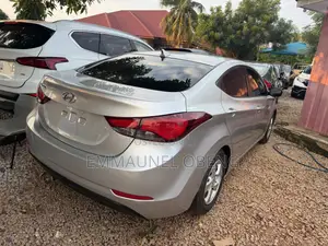 Hyundai Elantra 2016 Silver