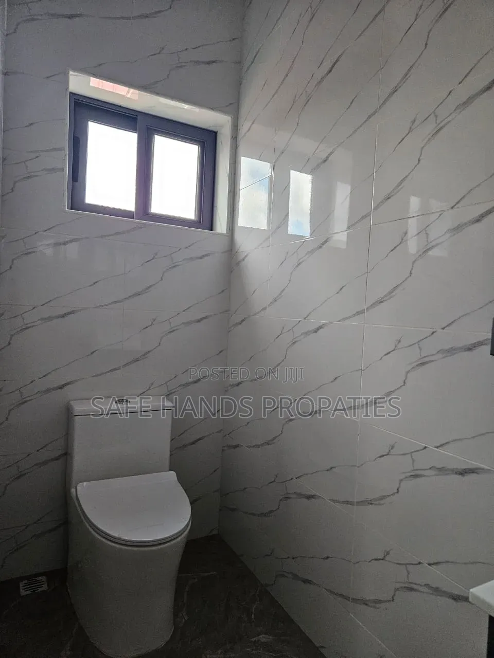 5bdrm House in East Legon, Accra Metropolitan for rent