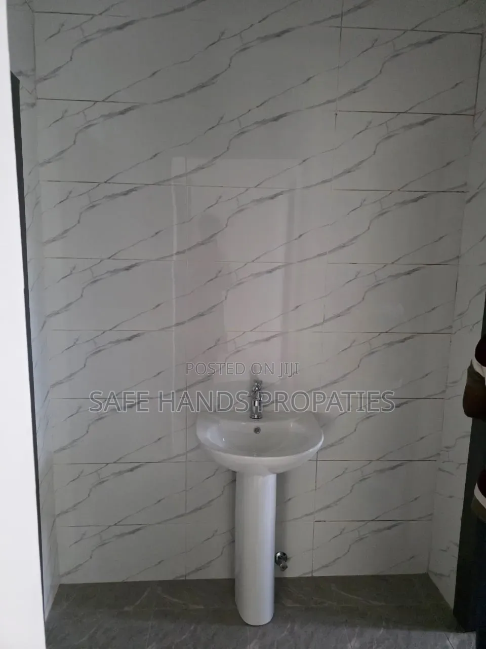 5bdrm House in East Legon, Accra Metropolitan for rent