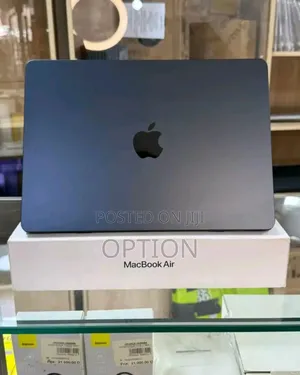 New Laptop Apple MacBook Air 32GB Apple M2 SSD 1T