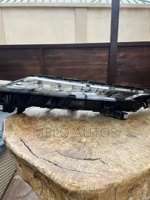 Mitsubishi Outlander 2022-2024 Upper Headlight