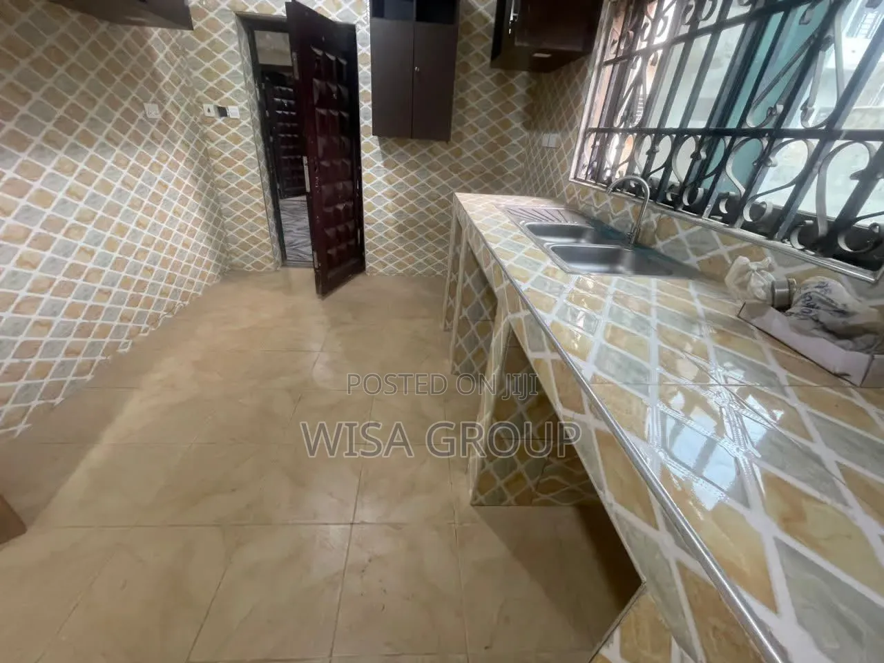 4bdrm Duplex in Wisa Group, Accra Metropolitan for rent