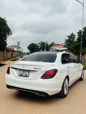 Mercedes-Benz C300 Sport Sedan RWD (2.0L 4cyl 7A) 2016 White