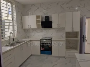 Furnished 4bdrm House in Iterms Propartys, Lake Side Estate for sale
