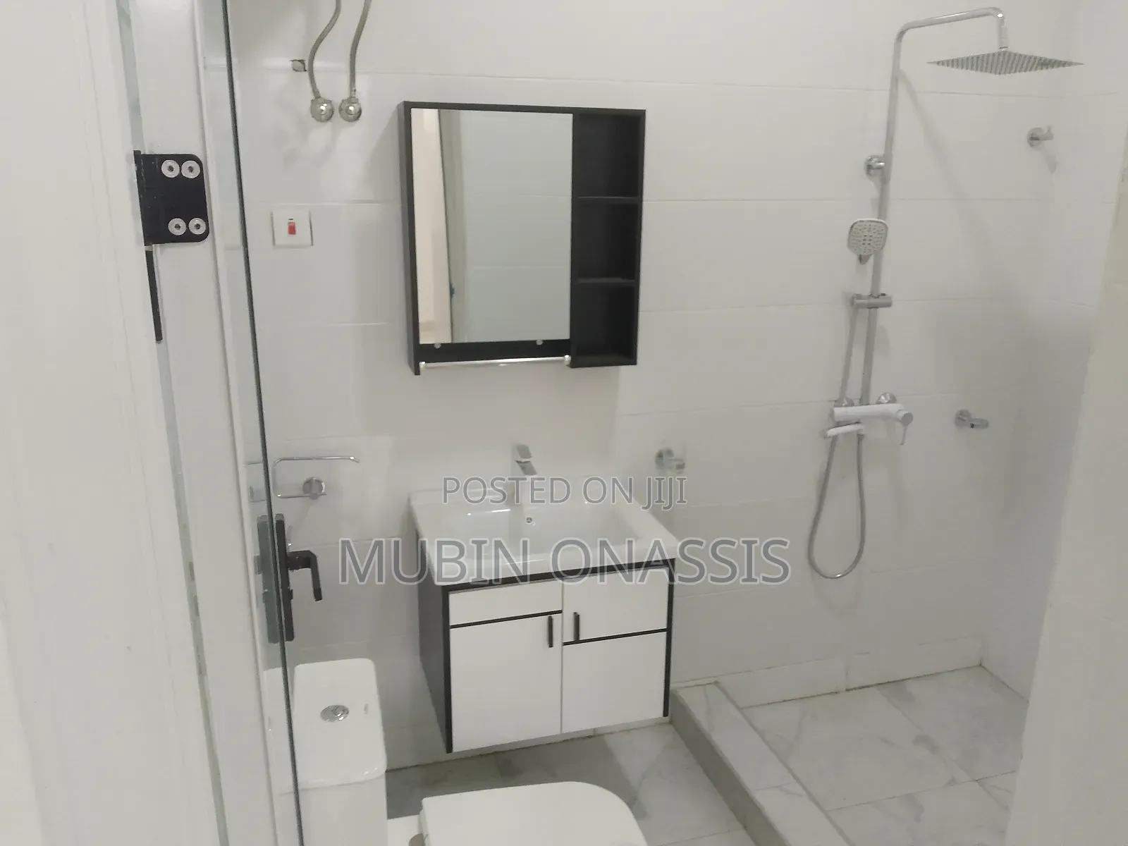 Furnished 4bdrm House in Iterms Propartys, Lake Side Estate for sale