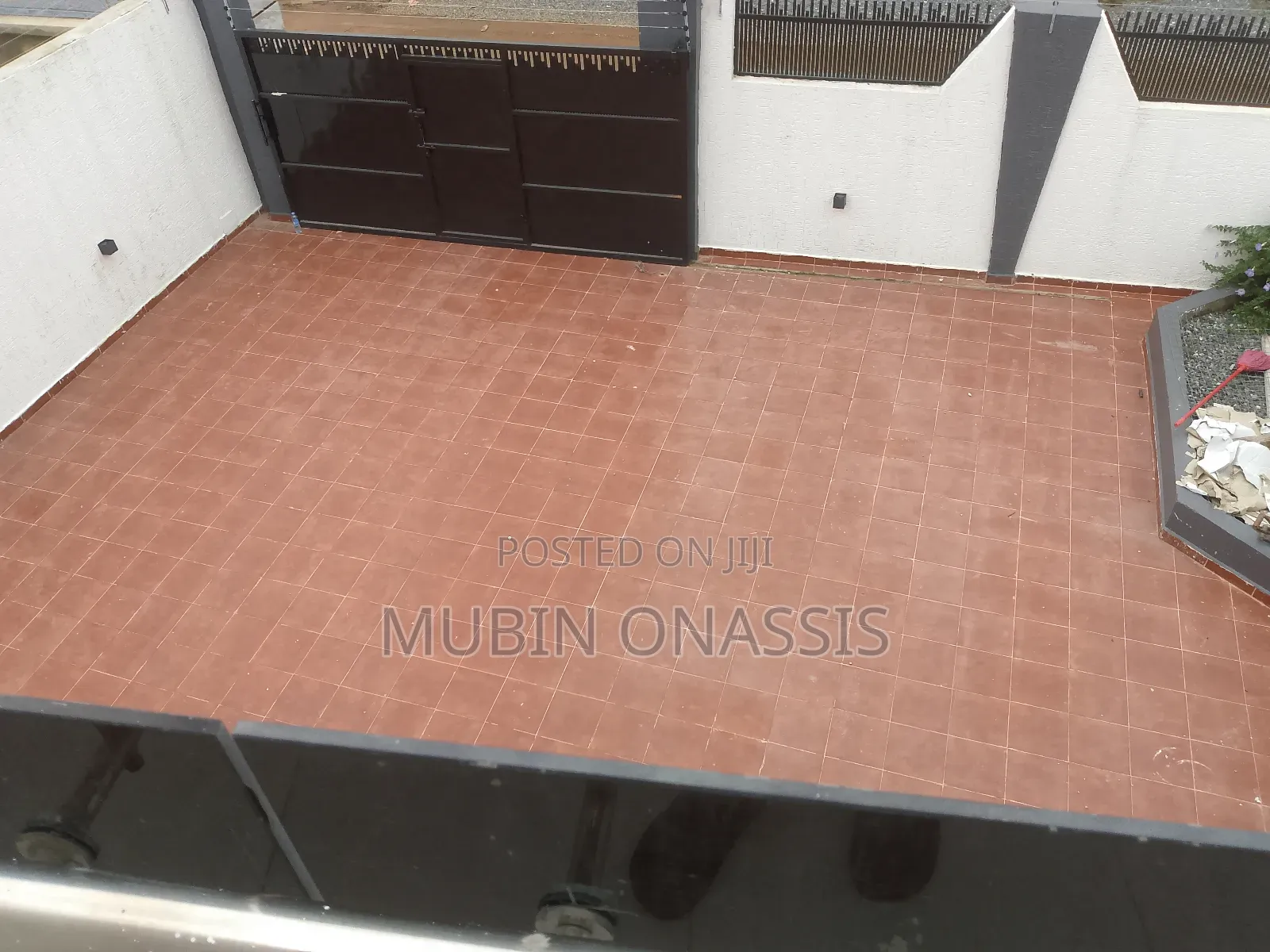 Furnished 4bdrm House in Iterms Propartys, Lake Side Estate for sale