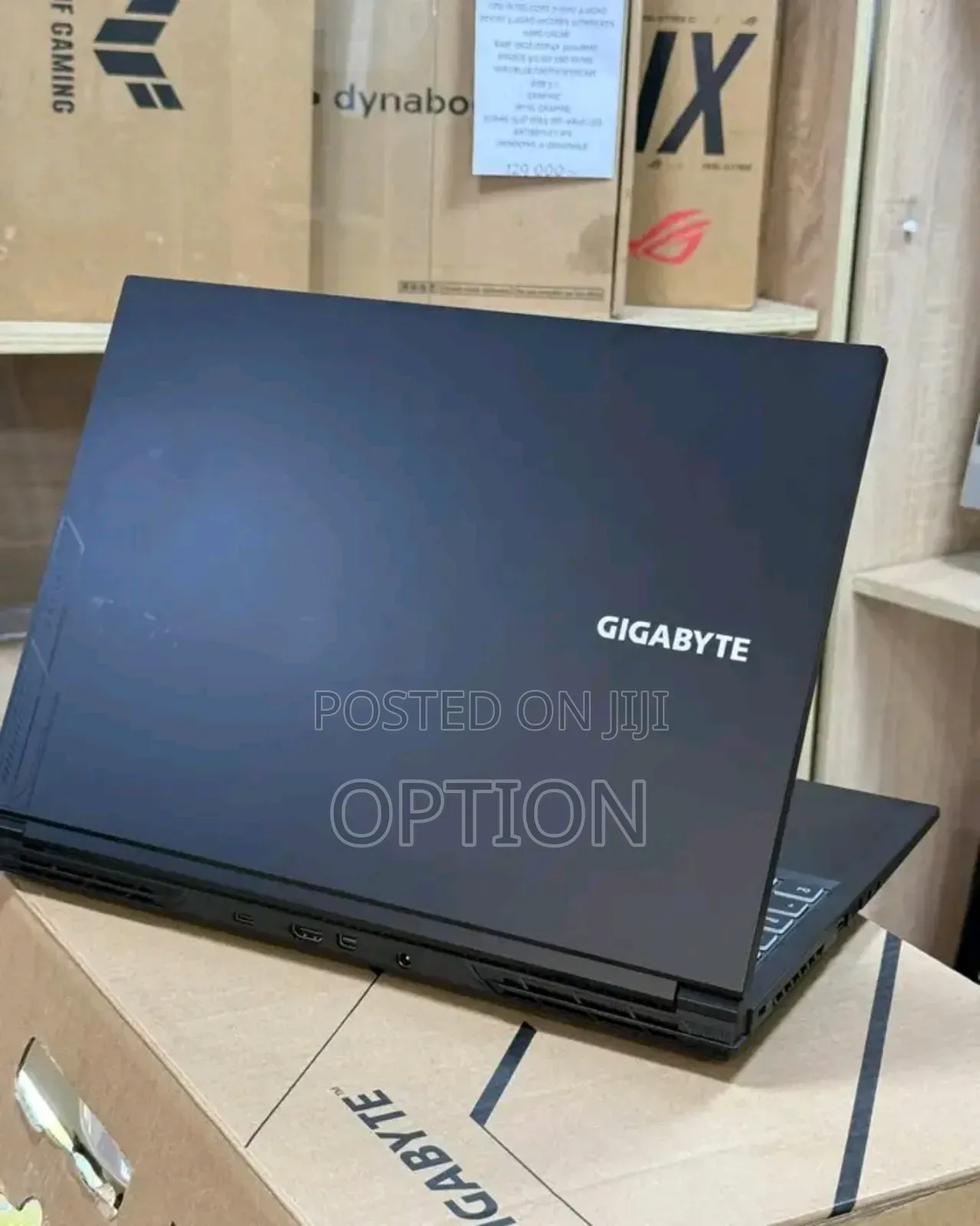 New Laptop Gigabyte AORUS 17G 16GB Intel Core i7 SSD 1T