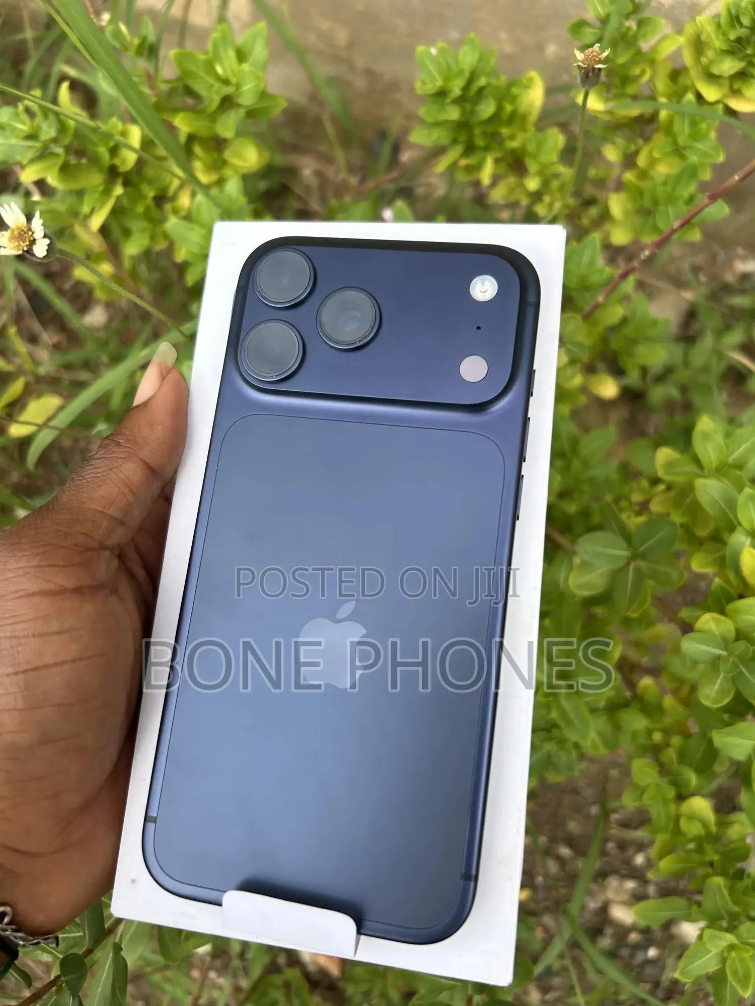 New Apple iPhone 17 Pro Max 256 GB Blue