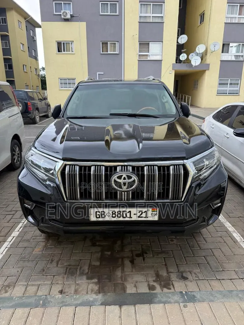 Toyota Land Cruiser Prado 2016 Black