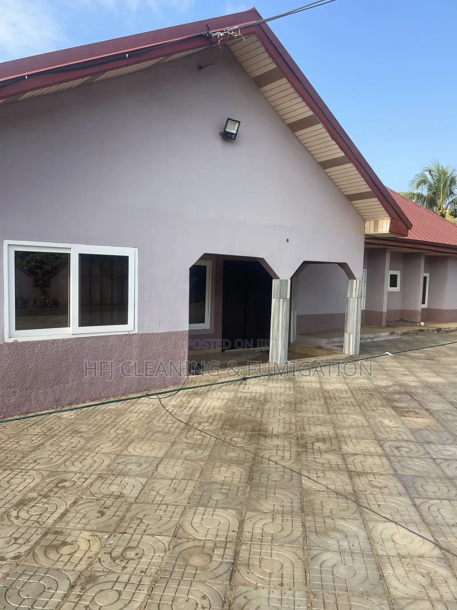 Compound Pressure Washing