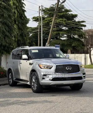 Infiniti QX80 2019 Silver