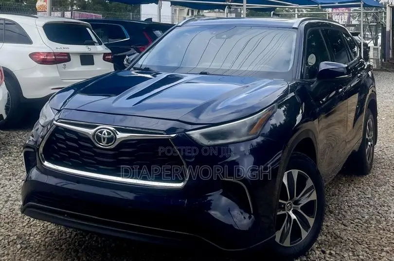 Toyota Highlander 2021 Blue