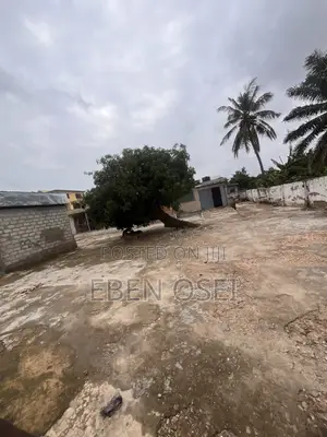 5bdrm House in Dansoman for rent