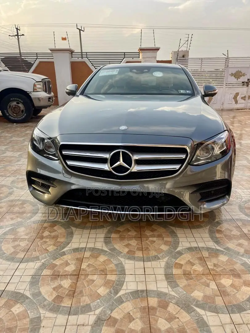 Mercedes-Benz E300 2018 Silver