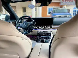 Mercedes-Benz E300 2018 Silver