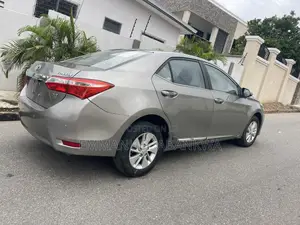 Toyota Corolla 2017 Gray