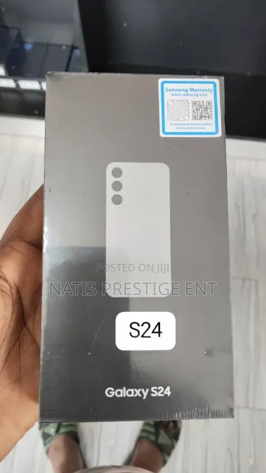 New Samsung Galaxy S24 128 GB Gray
