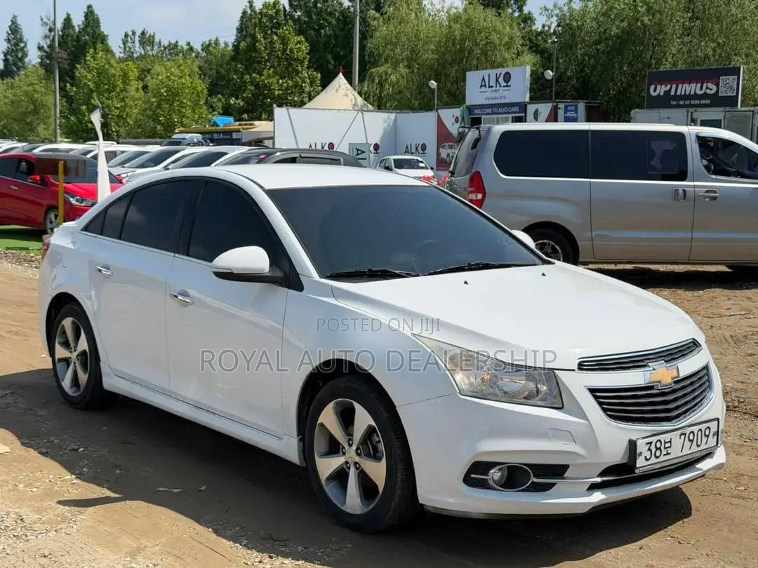 Chevrolet Cruze 1LT 4dr Sedan (1.4L 4cyl Turbo 6A) 2014 White
