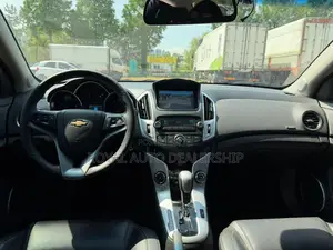 Chevrolet Cruze 1LT 4dr Sedan (1.4L 4cyl Turbo 6A) 2014 White