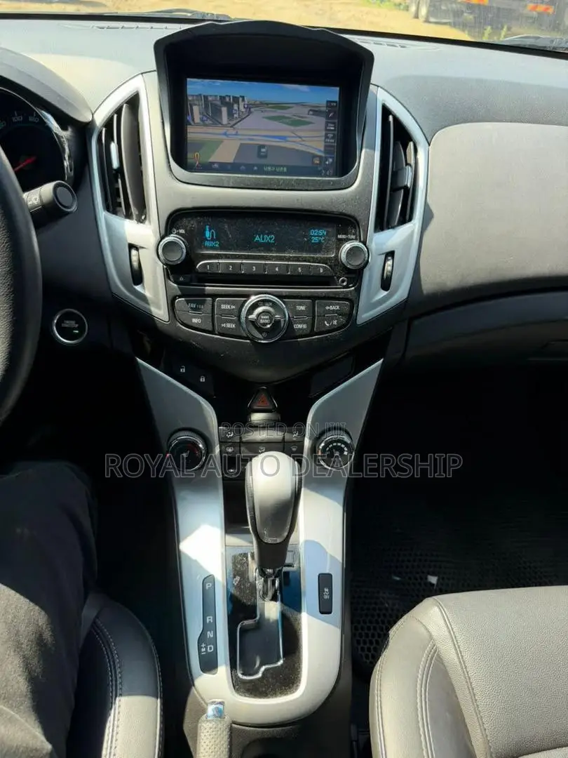 Chevrolet Cruze 1LT 4dr Sedan (1.4L 4cyl Turbo 6A) 2014 White