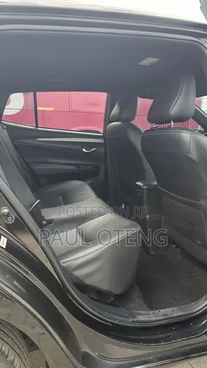 Toyota Yaris 1.5 Sedan XLE 2020 Black