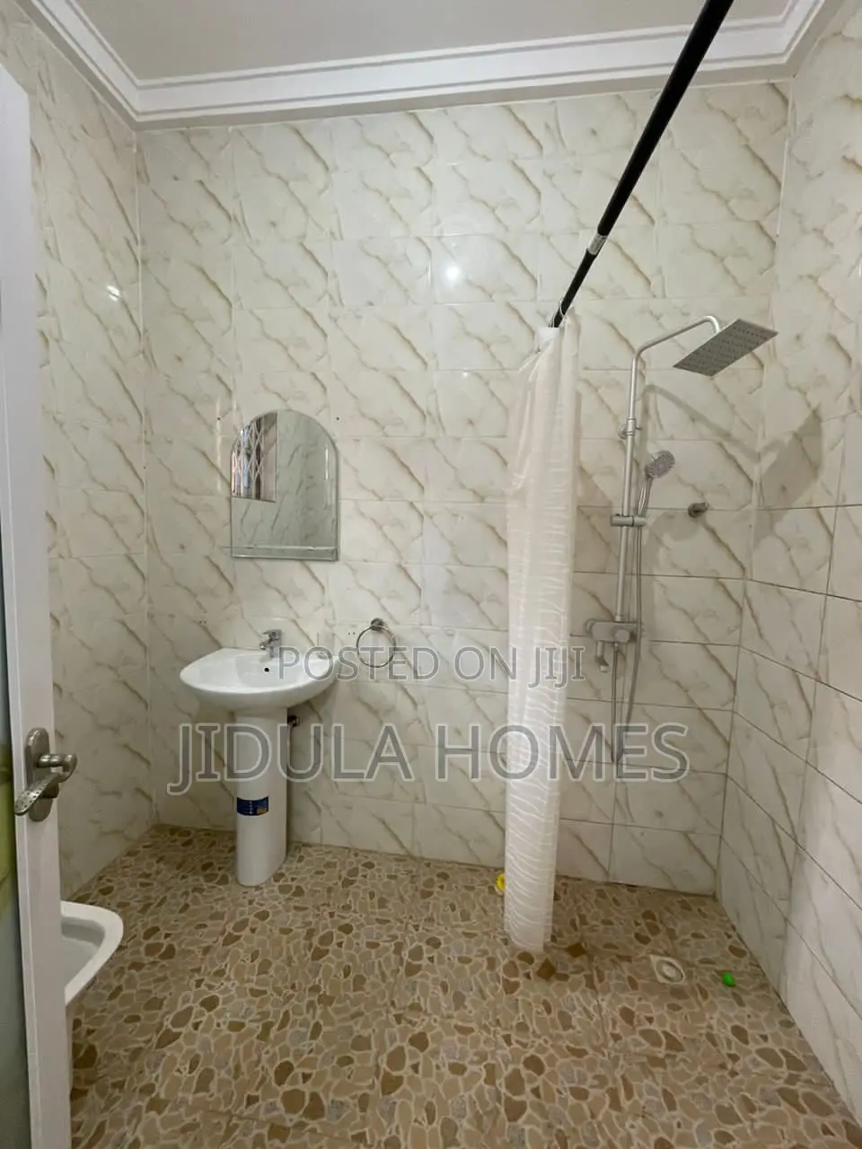 3bdrm Apartment in Adenta Sakora for rent