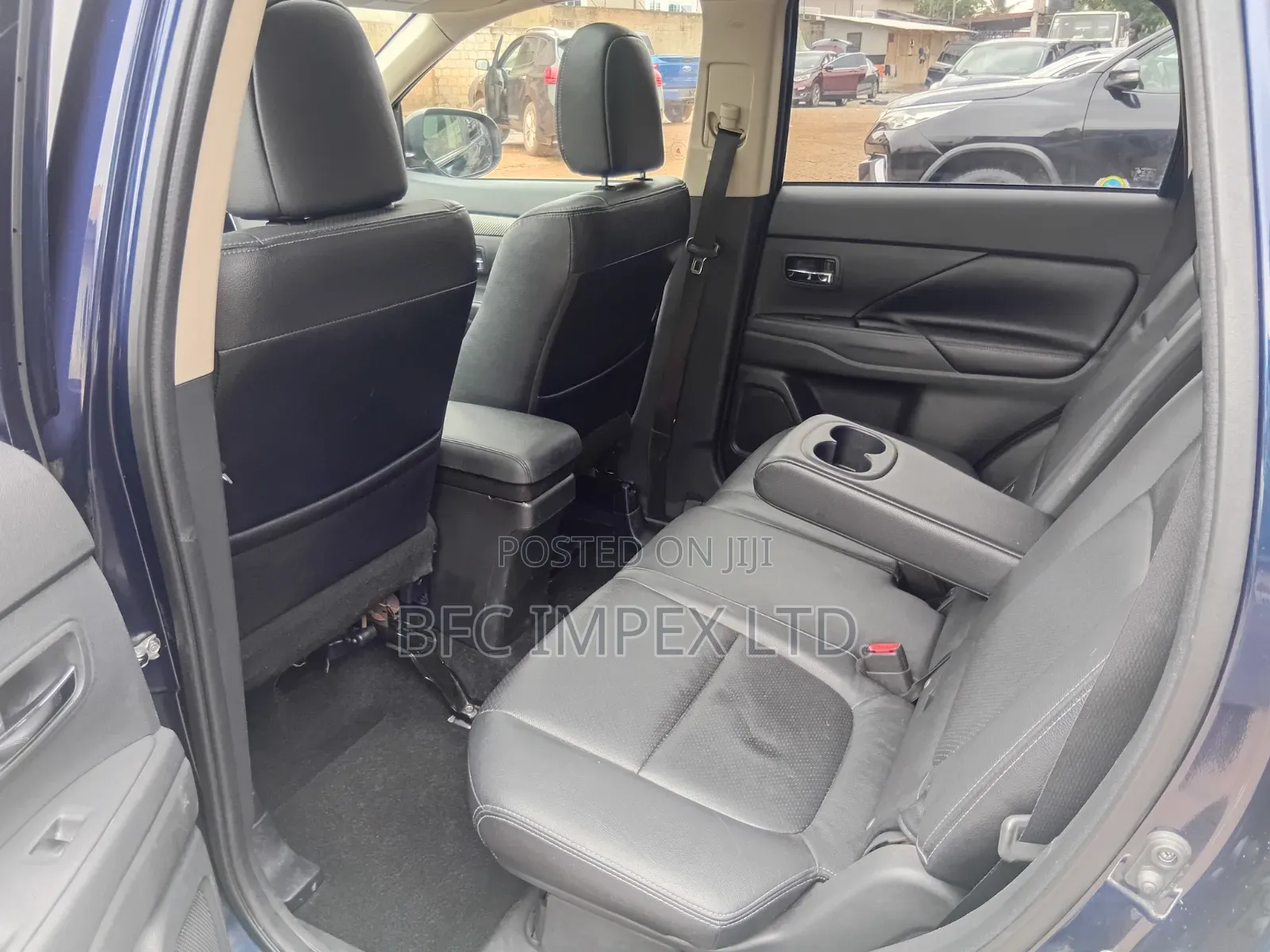 Mitsubishi Outlander 2.4 PHEV AWD 2013 Blue