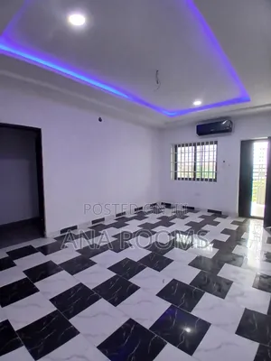 3bdrm Apartment in Community  22, Tema Metropolitan for rent